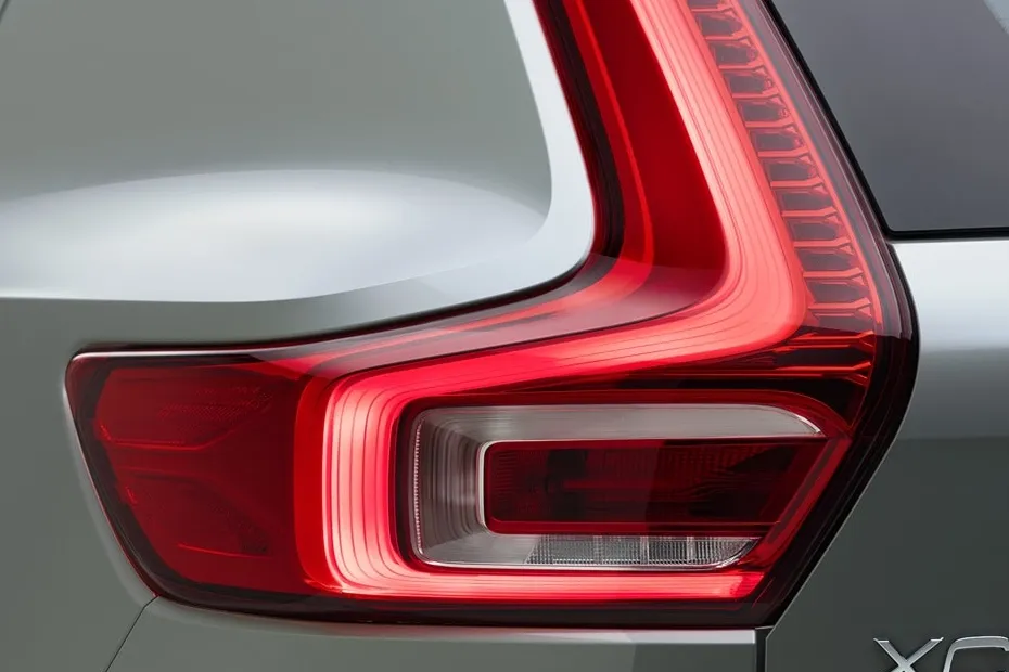 Volvo XC40 — Taillight