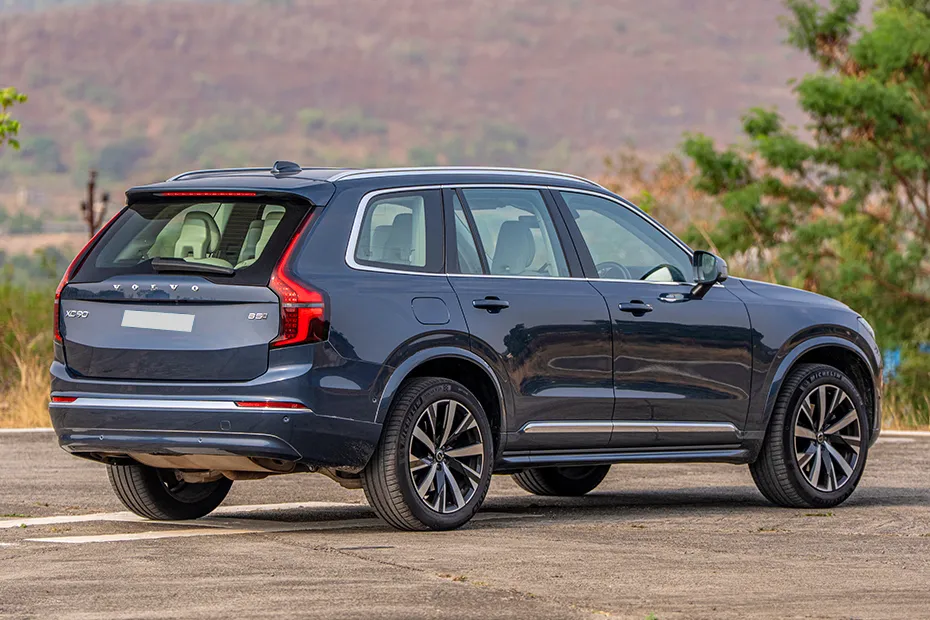 Volvo XC90 exterior view 6