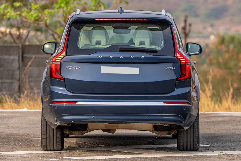 Volvo XC90 exterior view 5